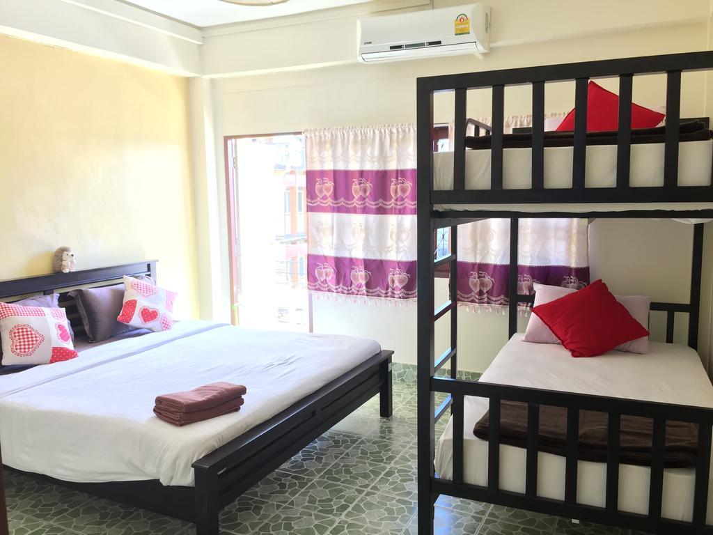 Tid Tarad Hostel Хуа Хин Экстерьер фото
