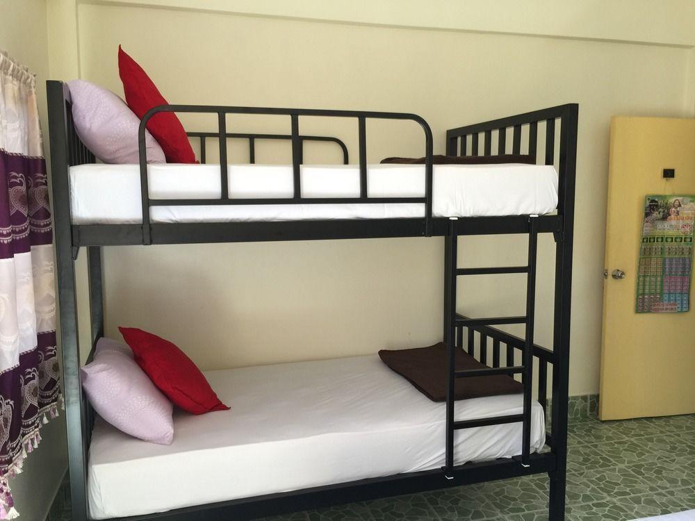 Tid Tarad Hostel Хуа Хин Экстерьер фото