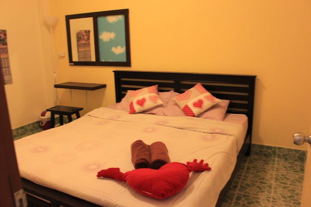 Tid Tarad Hostel Хуа Хин Экстерьер фото