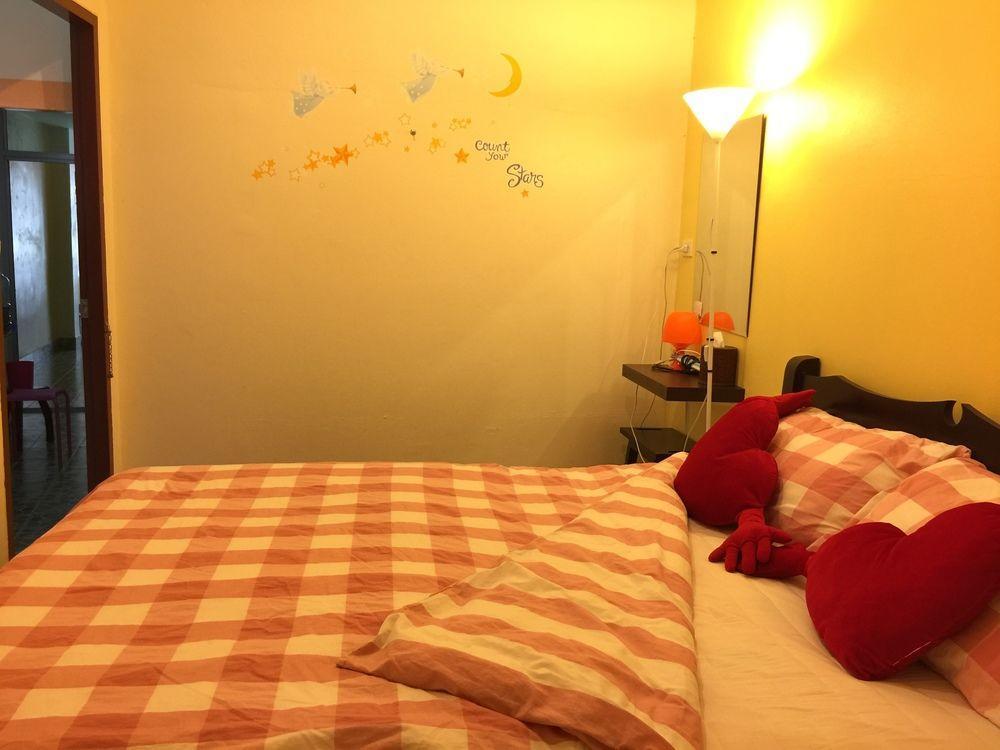 Tid Tarad Hostel Хуа Хин Экстерьер фото